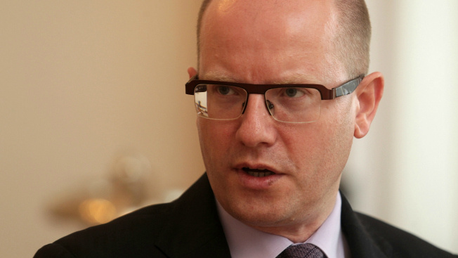 Sobotka má mandát odmítnout část sankcí vůči Rusku