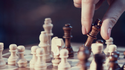 Za polární kruh se sjíždějí šachisté na olympiádu. ČR tam bude mít dva týmy