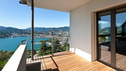 Čech se v Chorvatsku vážně zranil po pádu z balkonu. Zapomněl si klíč od pokoje