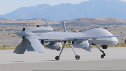 Američané vyzkoušeli vylepšený letoun Gray Eagle s rušičkou