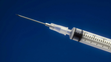 Závislost na drogách jsme pacientovi nezpůsobili, brání se lékař