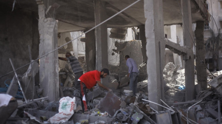 Vojáci zdemolovali domy údajných vrahů tří mladých Izraelců. Má to odstrašit teroristy