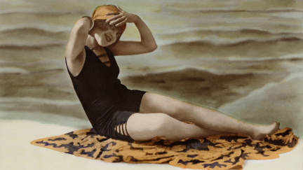 Objevy, které otřásly módou. Podprsenka dala ženám volnost, kalhoty pobuřovaly