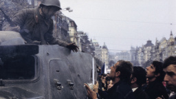 Před 46 lety nám změnily život sovětské tanky