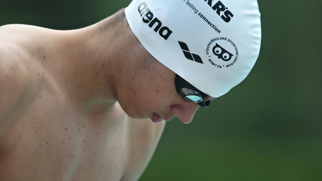 Plavec Micka na medaili v osmistovce nedosáhl, pokořil však český rekord