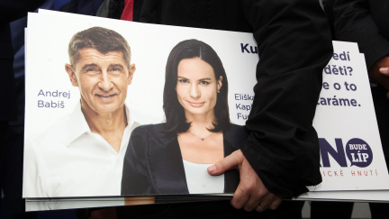 Komentář: Konečně řešení aneb prostě ho postavíme! Volební kampaň: víc než cirkus