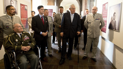 Češi jsou zbabělci, míní Zeman