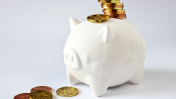 Bankomaty v Etiopii kvůli technické chybě vydaly lidem miliony dolarů zdarma