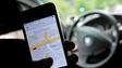 Europoslanci schválili posílení práv kurýrů či řidičů platforem, jako je Uber