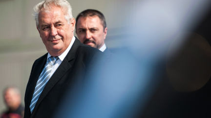 Aktualizováno: Na Hrad byl doručen výhružný dopis pro Zemana