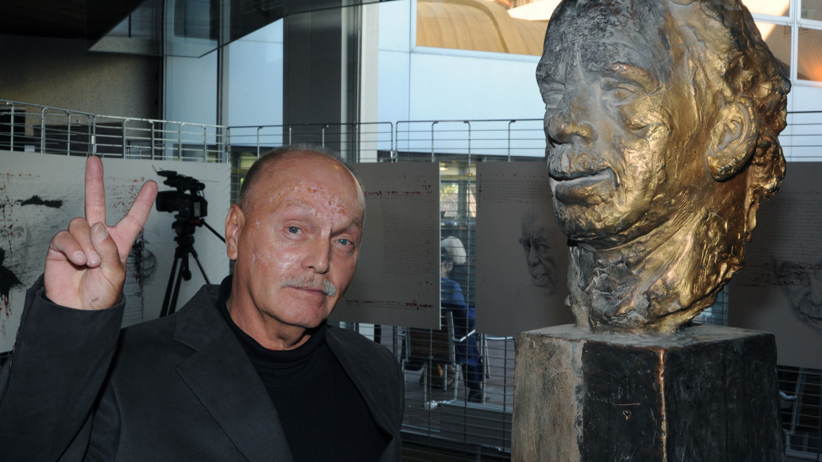 Havlovu bustu odhalí v Kapitolu v druhé půlce listopadu