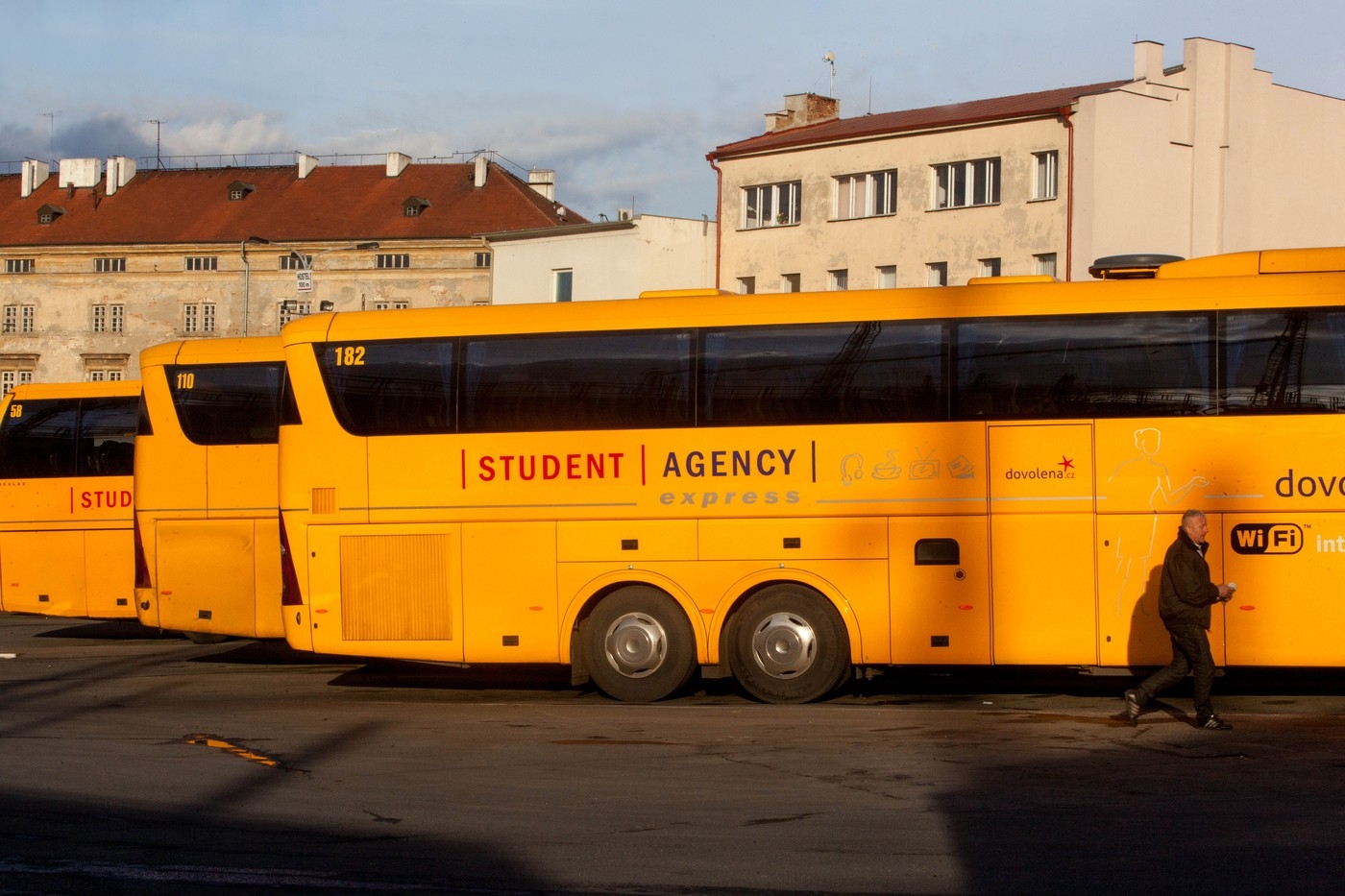 Řidiči autobusů dostanou za přestávky mezi spoji minimálně 140 Kč za hodinu