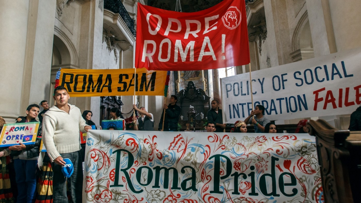 Prahou prošel pochod romské hrdosti Roma Pride