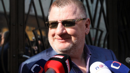 Komentář: Nekonečný hon na Rittiga a čerstvé předvolební perly