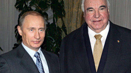 Helmut Kohl: Merkelová neumí jíst příborem, Wulff je nula, Gorbačov zkrachovalec