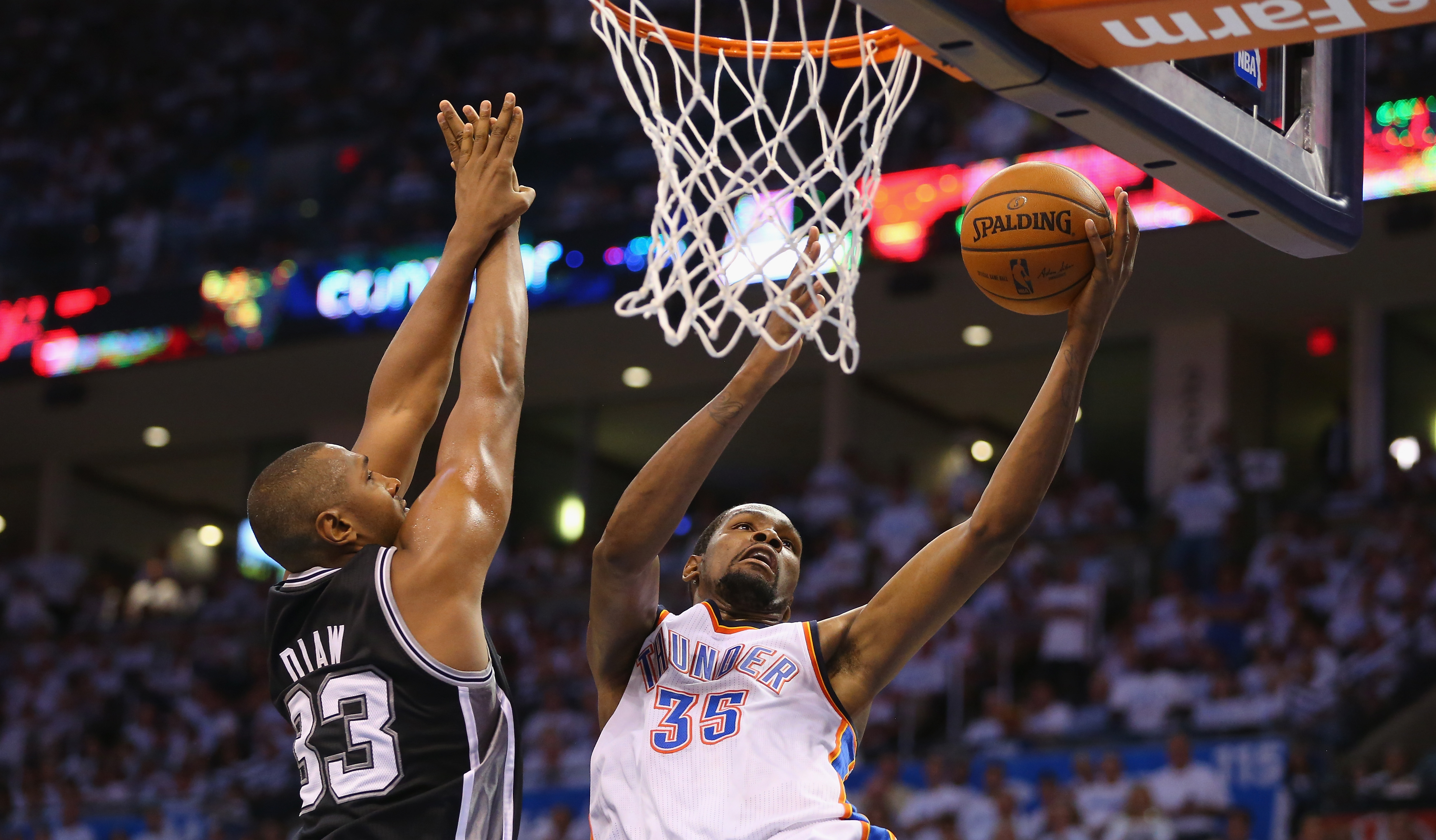 NBA začne bez největší hvězdy minulé sezony. Durant si zlomil nohu