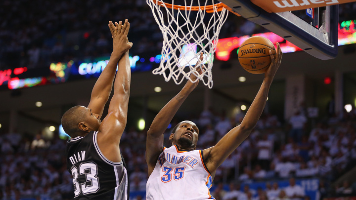 NBA začne bez největší hvězdy minulé sezony. Durant si zlomil nohu