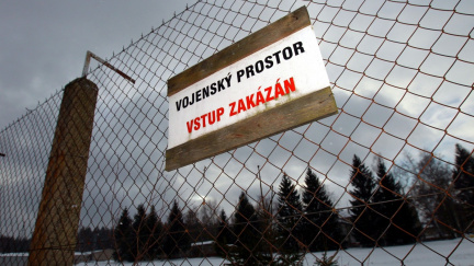 Aktualizováno: Výbuch zničil muniční sklad na Zlínsku. Dva lidé se pohřešují