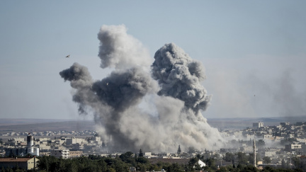 Islámský stát povolal do boje o Kobani posily z jiných částí Sýrie