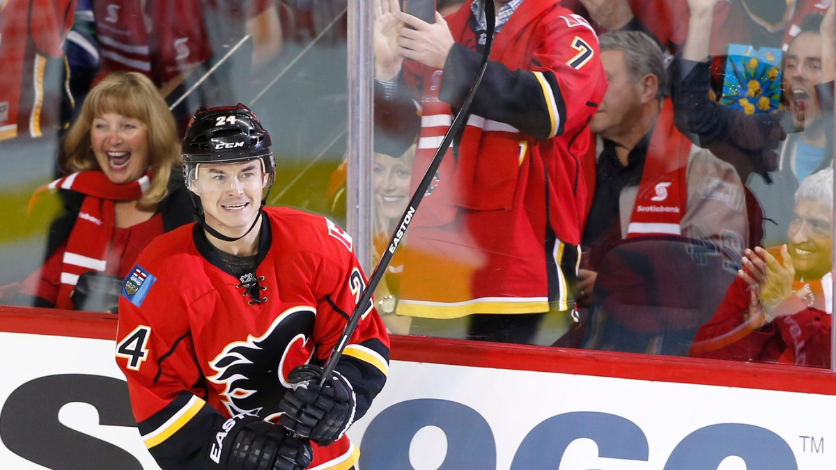 NHL: Hudler odstartoval obrat Calgary, Hemský na gól dál čeká