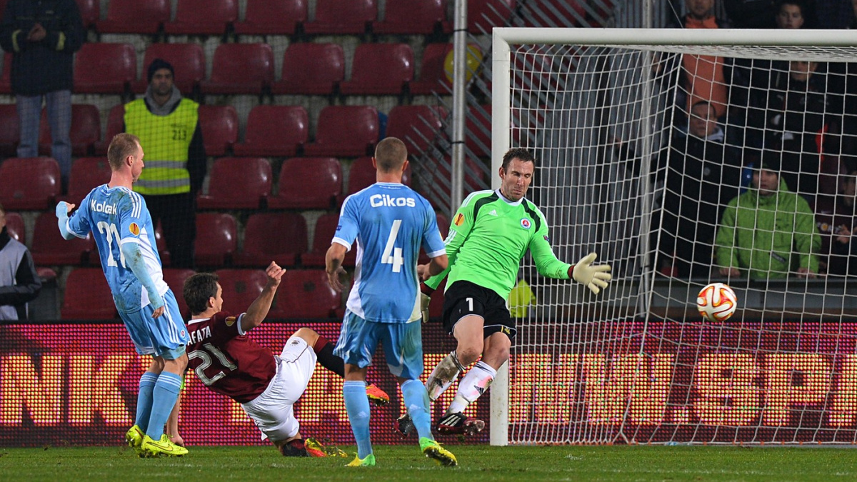 Sparta deklasovala Slovan 4:0 a přiblížila se postupu