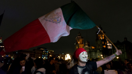 Mexický gang povraždil 43 studentů. V zemi se demonstruje