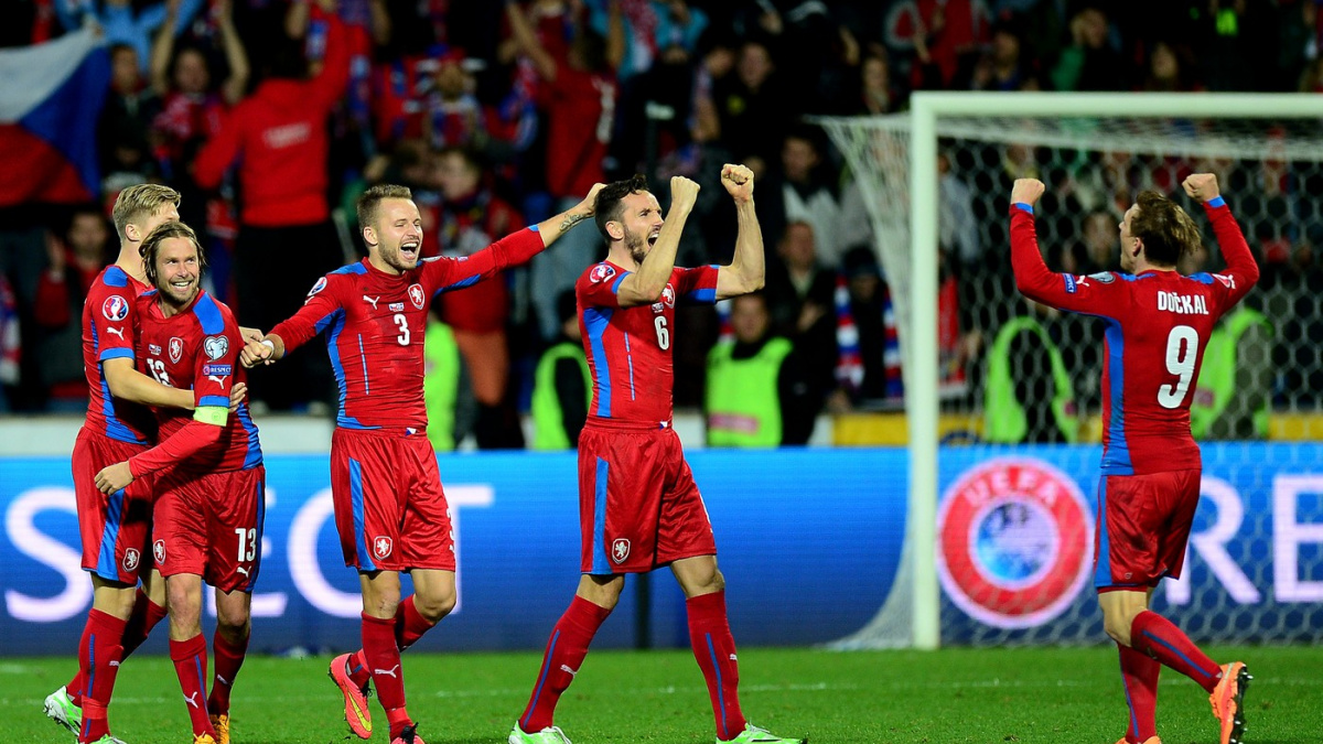 Češi válí dál! Výhrou nad Islandem se přiblížili Euru