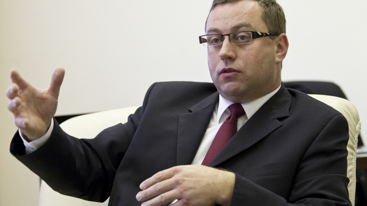 Nespoléhejte jen na návrhy léčeben, vzkázal státním zástupcům žalobce Zeman