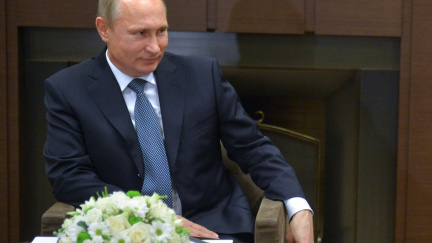 Rusko žádá o zrušení sankcí. EU je rozšiřuje