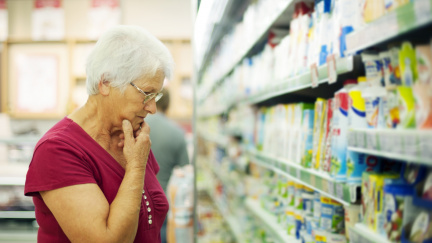 Důchod na pokrytí základních potřeb nestačí, soudí tři čtvrtiny Čechů