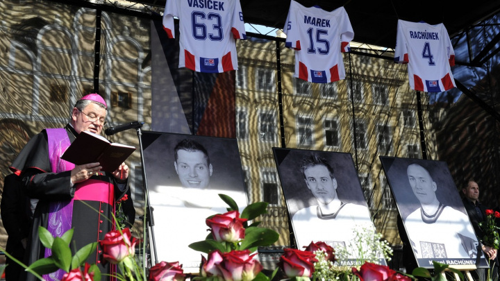 Smrt hokejistů v Jaroslavli: Obžalovaný popřel vinu, soud byl odročen