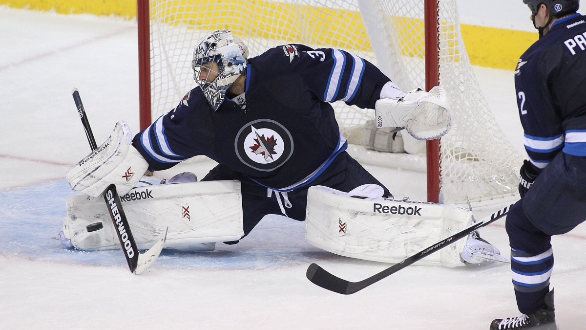 NHL: Pavelec hvězdou zápasu, Voráček vyrovnal Crosbyho
