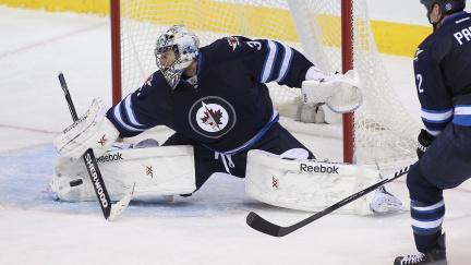 NHL: Pavelec hvězdou zápasu, Voráček vyrovnal Crosbyho
