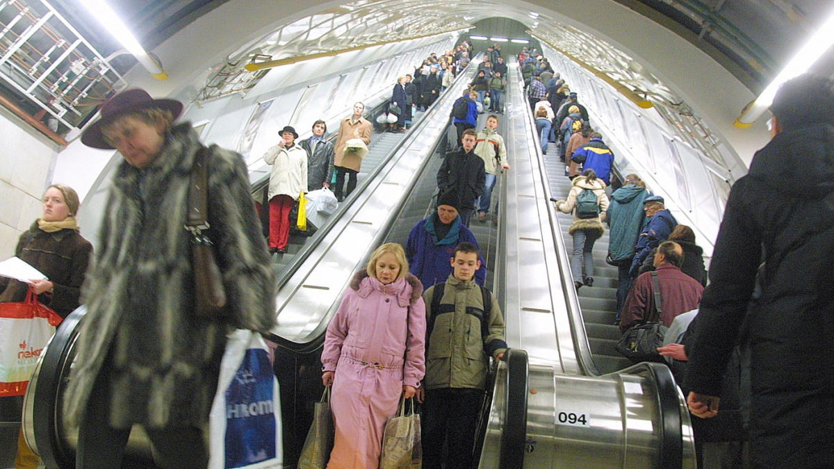 Nebezpečnou vadu má pět eskalátorů v metru, zůstanou zatím mimo provoz