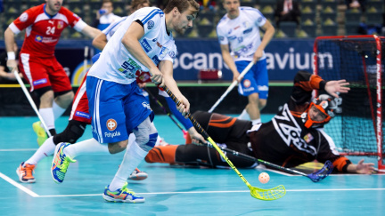 Zlatý sen se rozplynul. Florbalisté si na MS zahrají o bronz