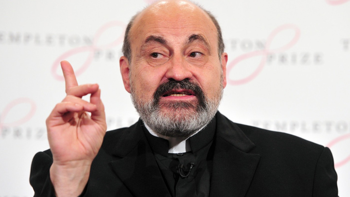 Přijmout uprchlíky je morální povinností Evropy, tvrdí teolog Tomáš Halík