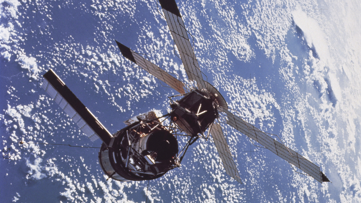 Indie úspěšně vyzkoušela novou nosnou raketu s družicí