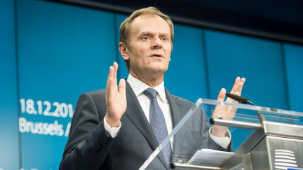 EU se pokouší zachránit pomocí nového fondu investic