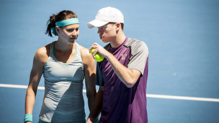 Finalistka Wimbledonu na kolenou. Češi vstoupili do Hopman Cupu vítězně
