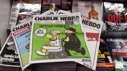 Aktualizováno: Identita atentátníků na pařížskou redakci je známá, jeden se vzdal policii