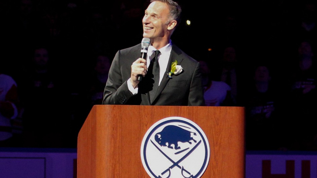 V Buffalu vyřadili Haškovo číslo. Pastrňák vykouzlil další 2 góly