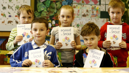 Ani včasná přihláška, ani testy. O přijetí na ZŠ by měl rozhodovat los, říká Šabatová