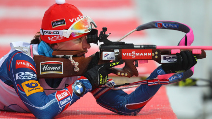 Vítková ve sprintu zkazila střelbu, ale dojela 8. Překvapila Landová