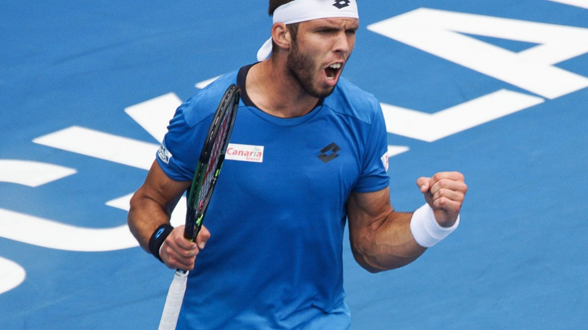 Překvapení před Australian Open: Veselý získal první titul na ATP!