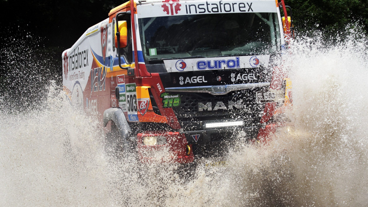 Loprais dojel na Dakaru čtvrtý, z motorkářů byl nejlepší Klymčiw