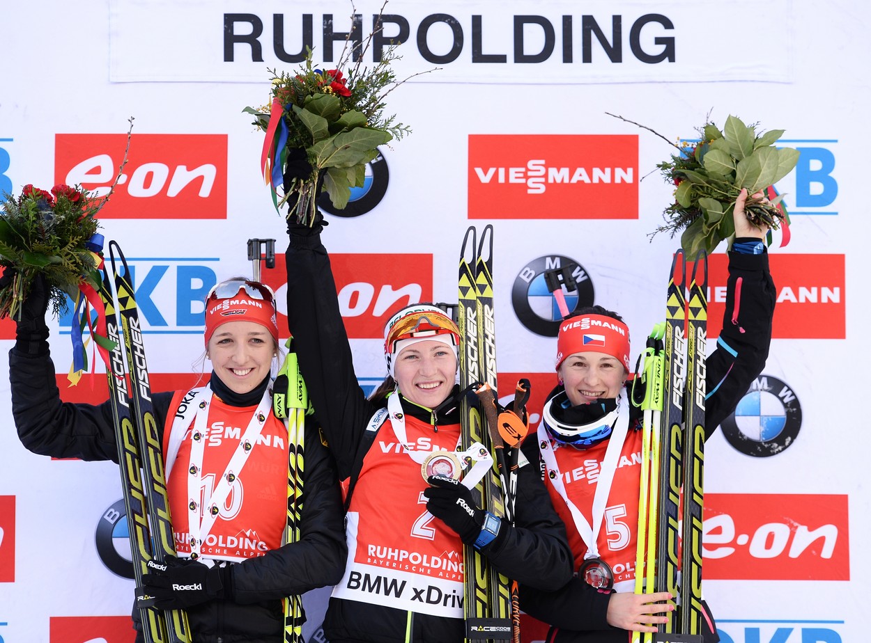 Další biatlonové medaile! Vítková a Šlesingr vybojovali bronz
