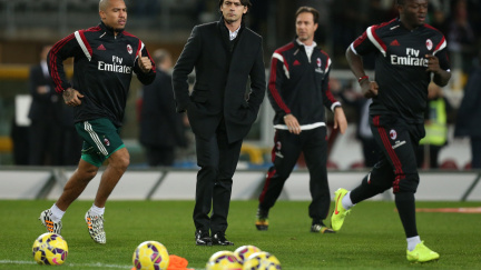 AC Milán je v krizi, prodal i luxusní autobus. A vtipálci 'útočí'