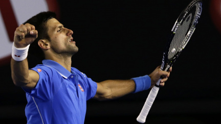 Djokovič je ve finále Australian Open. Wawrinku dorazil 'kanárem'