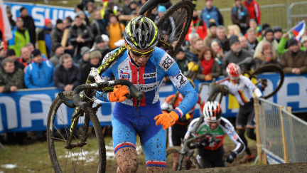 Češi zůstali bez medaile. MS v Táboře ovládli mladí cyklokrosaři