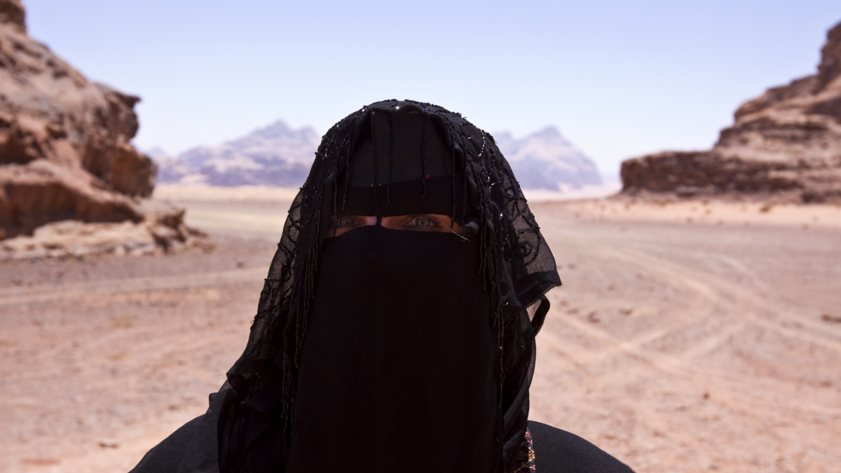 Islámský stát sepsal pro ženy návod, jak mají žít